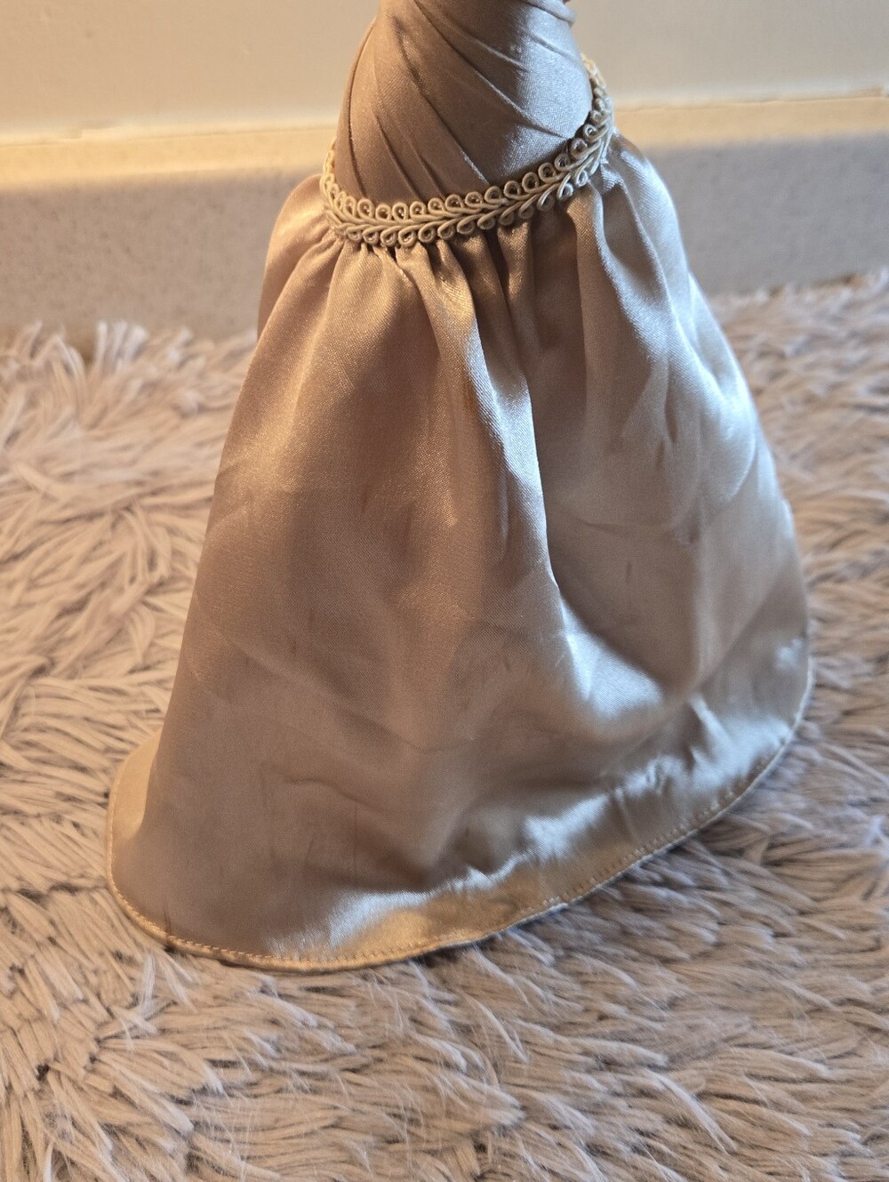 Vintage Look Mannequin Dress Jewelry Stand with Champagne Satin Gown - Picture 5 of 14